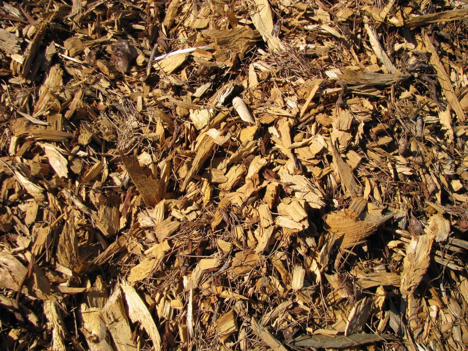 Premium Hardwood Mulch - Triple Ground