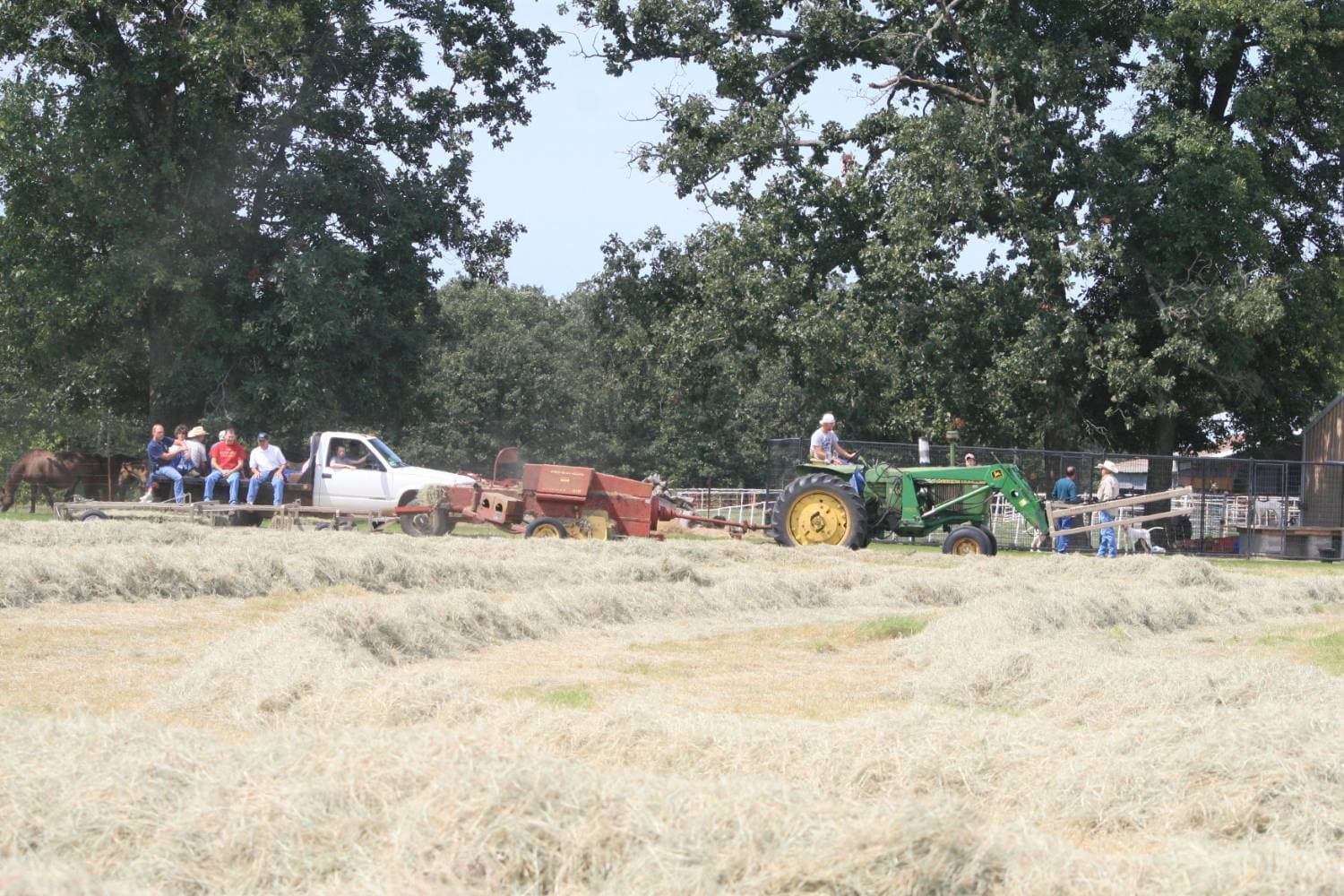 Seasonal Farm Workers Needed - Hay Season & Harvest
